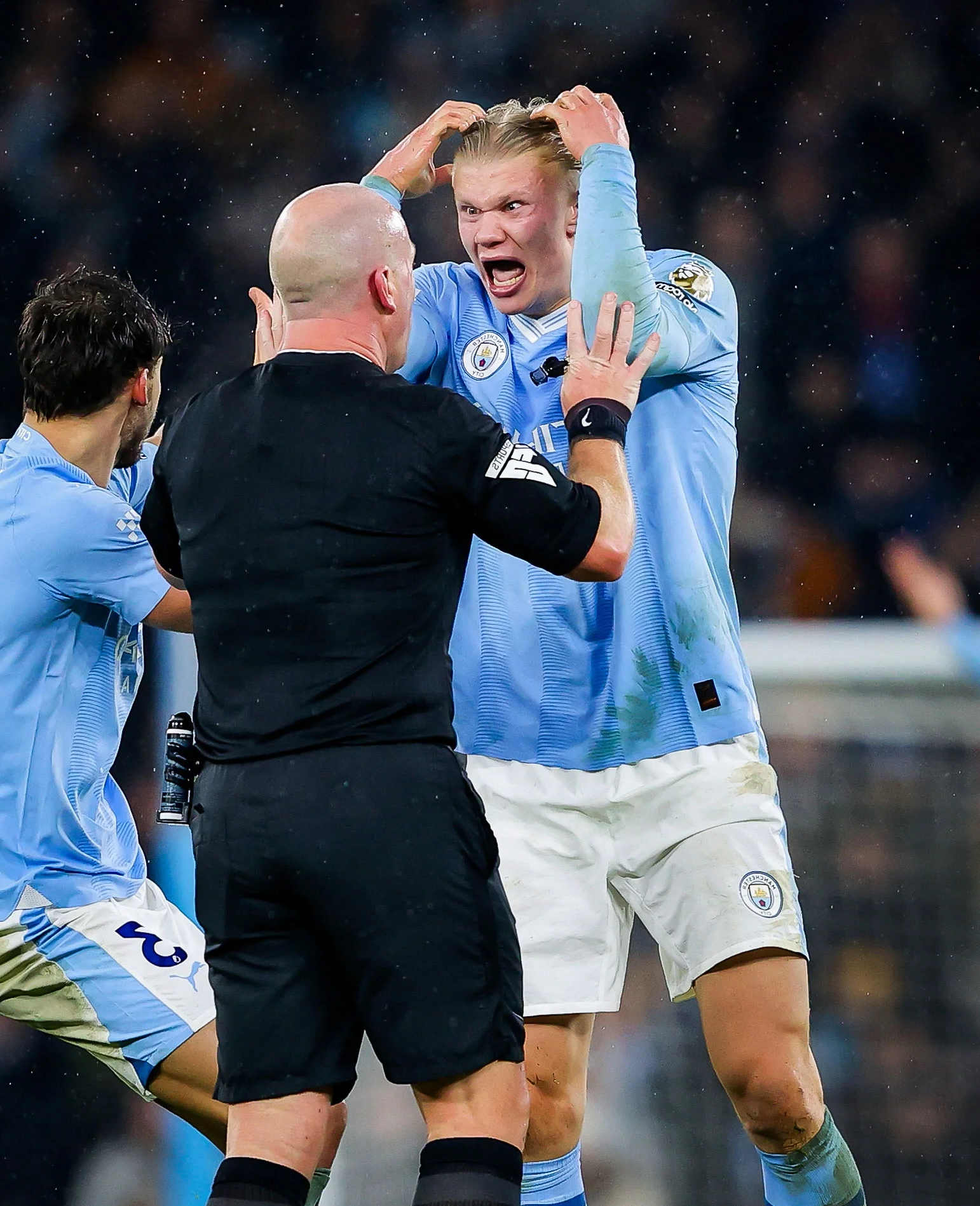 爱游戏app下载-包含败北引发热议！，哈兰德在德国队比赛中重要助攻上演精彩一战的词条